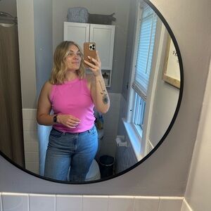 Meet your Posher, Isabella